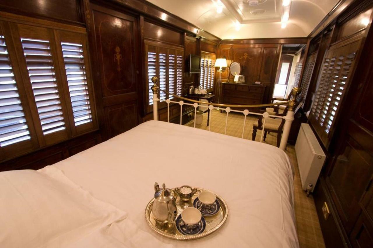 The Old Railway Station Bed & Breakfast Petworth Exterior foto
