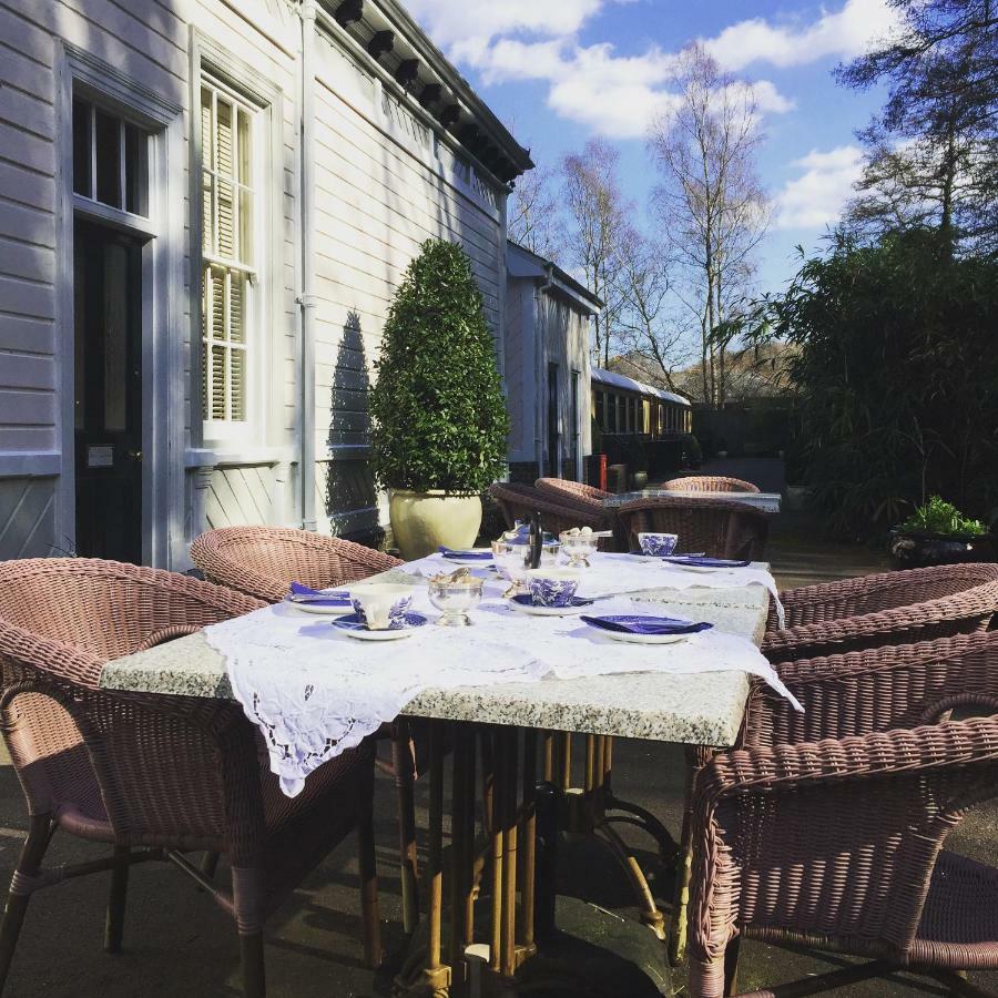 The Old Railway Station Bed & Breakfast Petworth Exterior foto