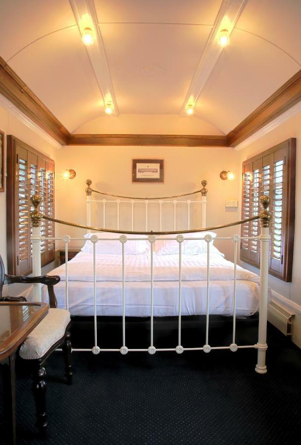 The Old Railway Station Bed & Breakfast Petworth Exterior foto