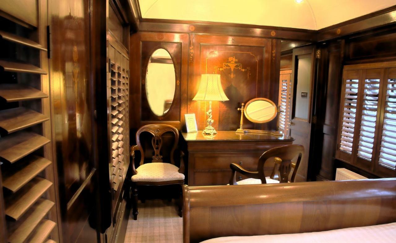 The Old Railway Station Bed & Breakfast Petworth Exterior foto